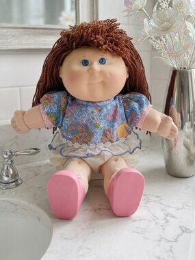 Vintage 1991 Hasbro Cabbage Patch Kids Pretty Crimp 'n Curl Doll Signed